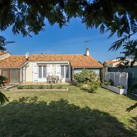 Holiday Les Lauriers Holiday home *